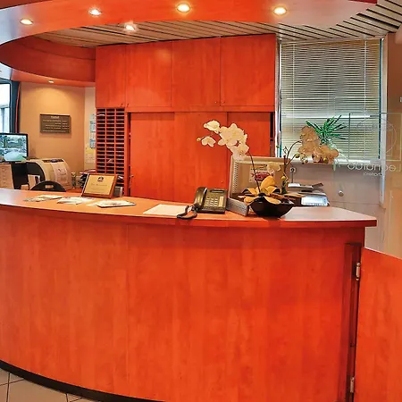 Hotel Business